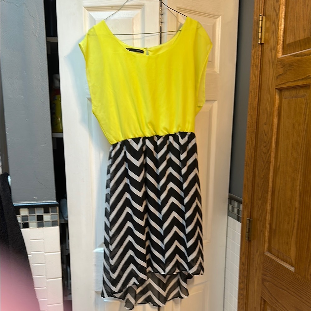 Maurices Yellow and Black High Low Sundress